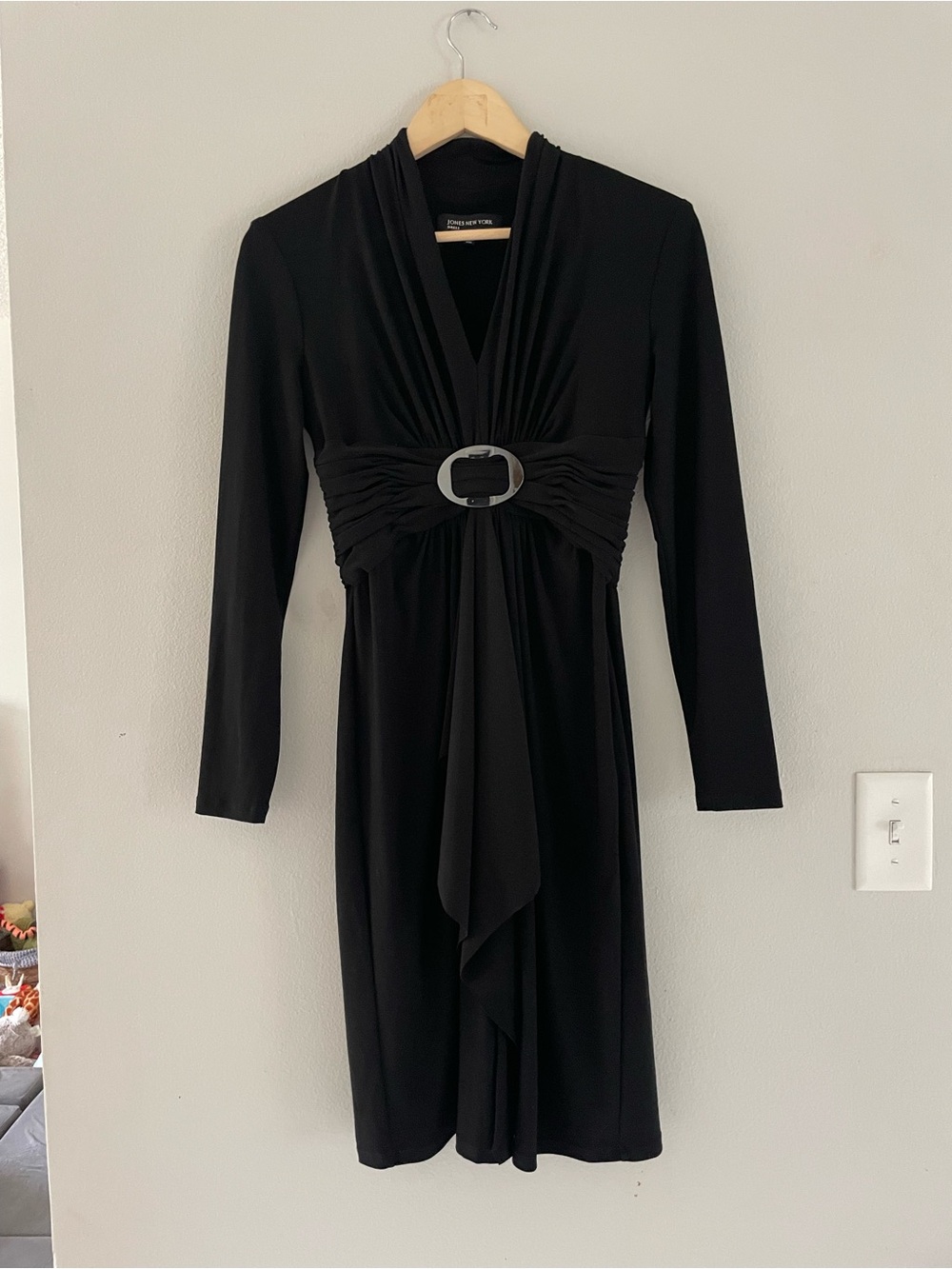 Jones New York Black V-Neck Long-Sleeve Mini Dress